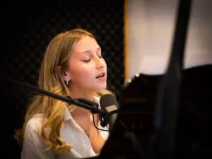 Olivia Vinall - Schülerin Classic Vocal Studio